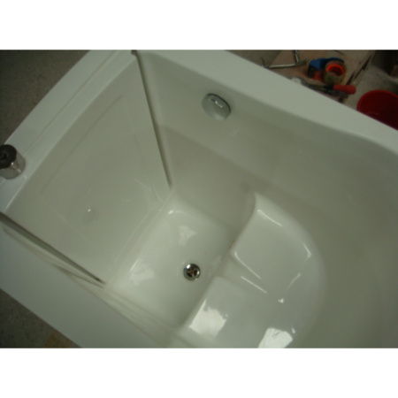 Ванна для людей с частичной утратой опорно-двигательных функции WOMA Q376 Ванна для людей с частичной утратой опорно-двигательных функции WOMA Q376